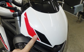 TRIUMPH STREET TRIPLE S 2021
