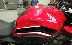 HONDA CBR650R 2021 RH03