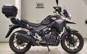 SUZUKI Vｽﾄﾛｰﾑ250A