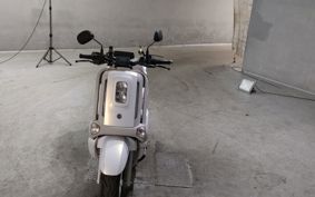 YAMAHA  CUBIC SU SEE1
