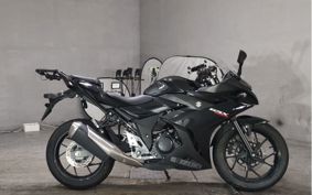 SUZUKI GSX250 R DN11A