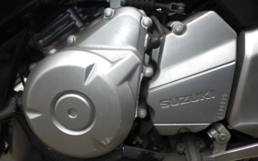 SUZUKI GSR250F