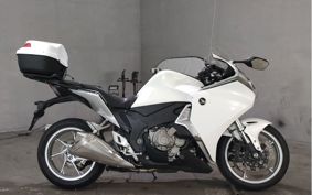 HONDA VFR1200F DCT SC63