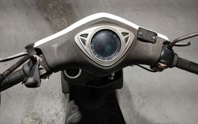 YAMAHA RSZ100 SE47