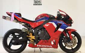 HONDA CBR600RR 2018 PC40