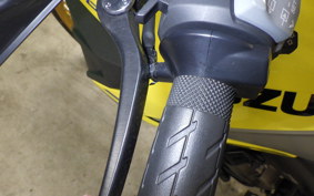 SUZUKI Vｽﾄﾛｰﾑ1050DE 2023 EF11M
