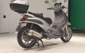 PIAGGIO BEVERLY 200