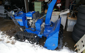 YAMAHA  SNOW BLOWER  MACHINE 