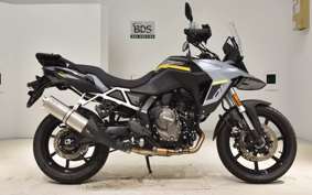 SUZUKI Vｽﾄﾛｰﾑ800 2024 EM1BA