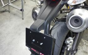 DUCATI MONSTER 696 2010