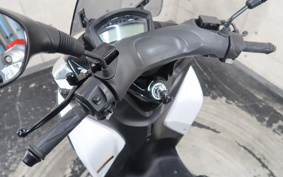 YAMAHA TRICITY 125 SE82J