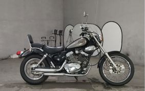 YAMAHA VIRAGO 250 3DM