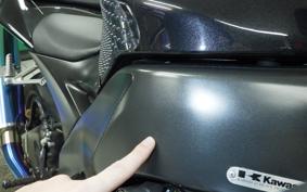 KAWASAKI ZX 10 NINJA R 2004 ZXT00C