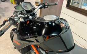 KTM 1290 SUPER DUKE R 2015 V3940