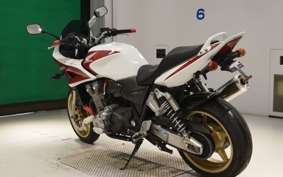 HONDA CB1300SB SUPER BOLDOR A 2005 SC54