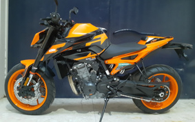 KTM 890 DUKE GP TU940