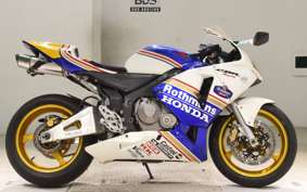 HONDA CBR600RR 2005 PC37