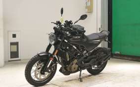 HUSQVARNA SVARTPILEN 401 2023