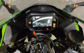 KAWASAKI ZX 10 NINJA R ZXT02L