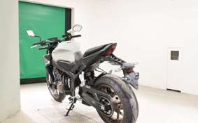 HONDA CB650R E-Clutch 2025 RH17