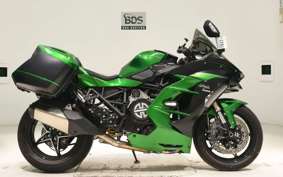 KAWASAKI NINJA H2 SX SE 2018 ZXT02A
