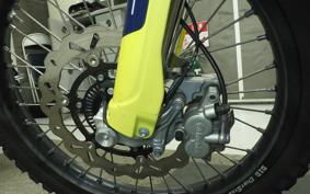 HUSQVARNA 701ED 2022