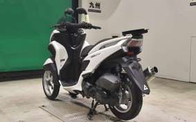 YAMAHA TRICITY 125 1997 SE82J