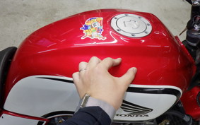 HONDA CB750 GEN 2 K 2018 RC42