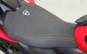 DUCATI STREETFIGHTER V2 2022