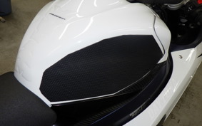SUZUKI GSX-R750 2014