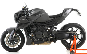 KTM BRABUS 1300R 2023 V3940