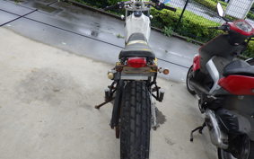 YAMAHA TW225 DG09J