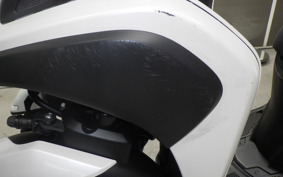 YAMAHA TRICITY 125 1993 SE82J