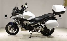 HONDA VFR800X 2018 RC80