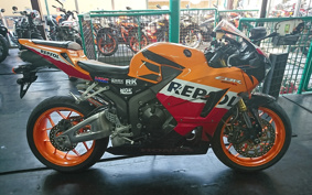 HONDA CBR600RR 2016 PC40