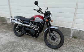 TRIUMPH BONNEVILLE 900 2015 TJ9157