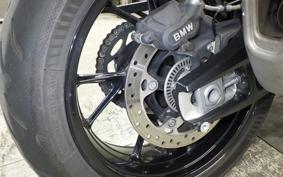 BMW S1000XR 2016