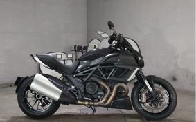 DUCATI DIAVEL 2011 G100AB