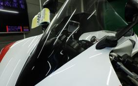 YAMAHA YZF-R1 2015