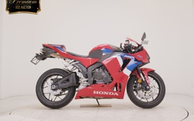 HONDA CBR600RR 2021 PC40