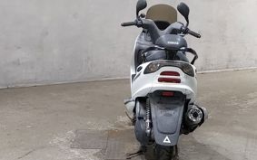 YAMAHA MAJESTY 125 SE27