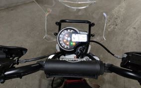 TRIUMPH SCRAMBLER 400X T147Y1