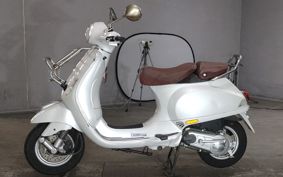 VESPA LX125 ..