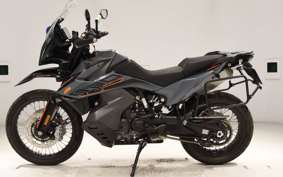 KTM 890 ADVENTURE	 2018