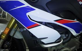 BMW S1000XR 2019