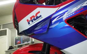 HONDA CBR600RR 2025 PC40