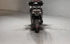 APRILIA SR MAX 125 ..