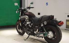 YAMAHA VMAX 2005