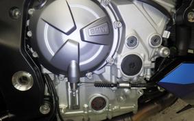 BMW M1000R 2024