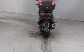 YAMAHA MAJESTY 125 SE27